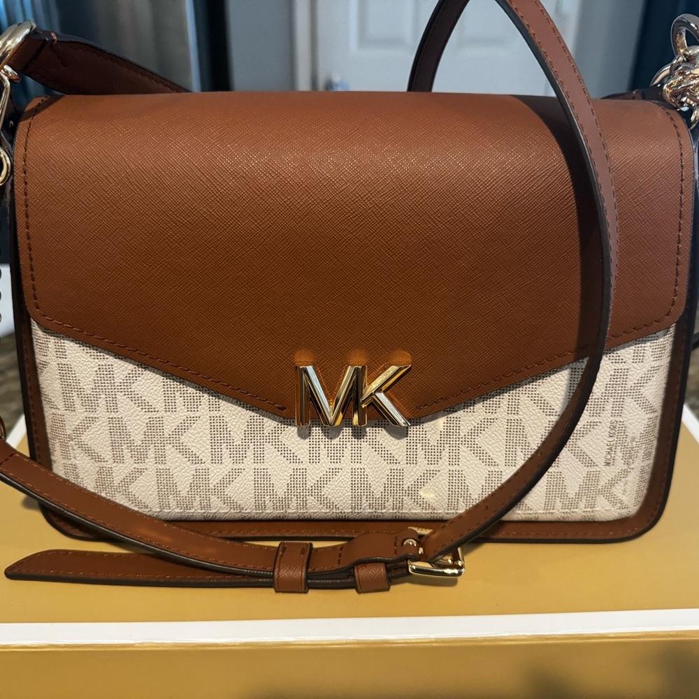 Michael Kors purse